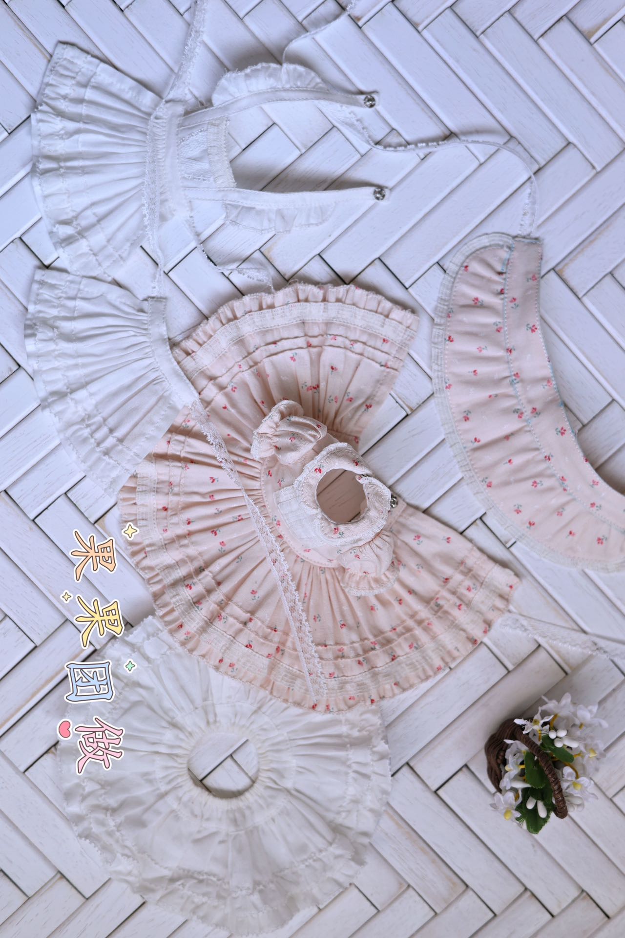 果果 1/6 BJD Doll Dress Pattern - Maid dress 2nd edition - with seam allowance