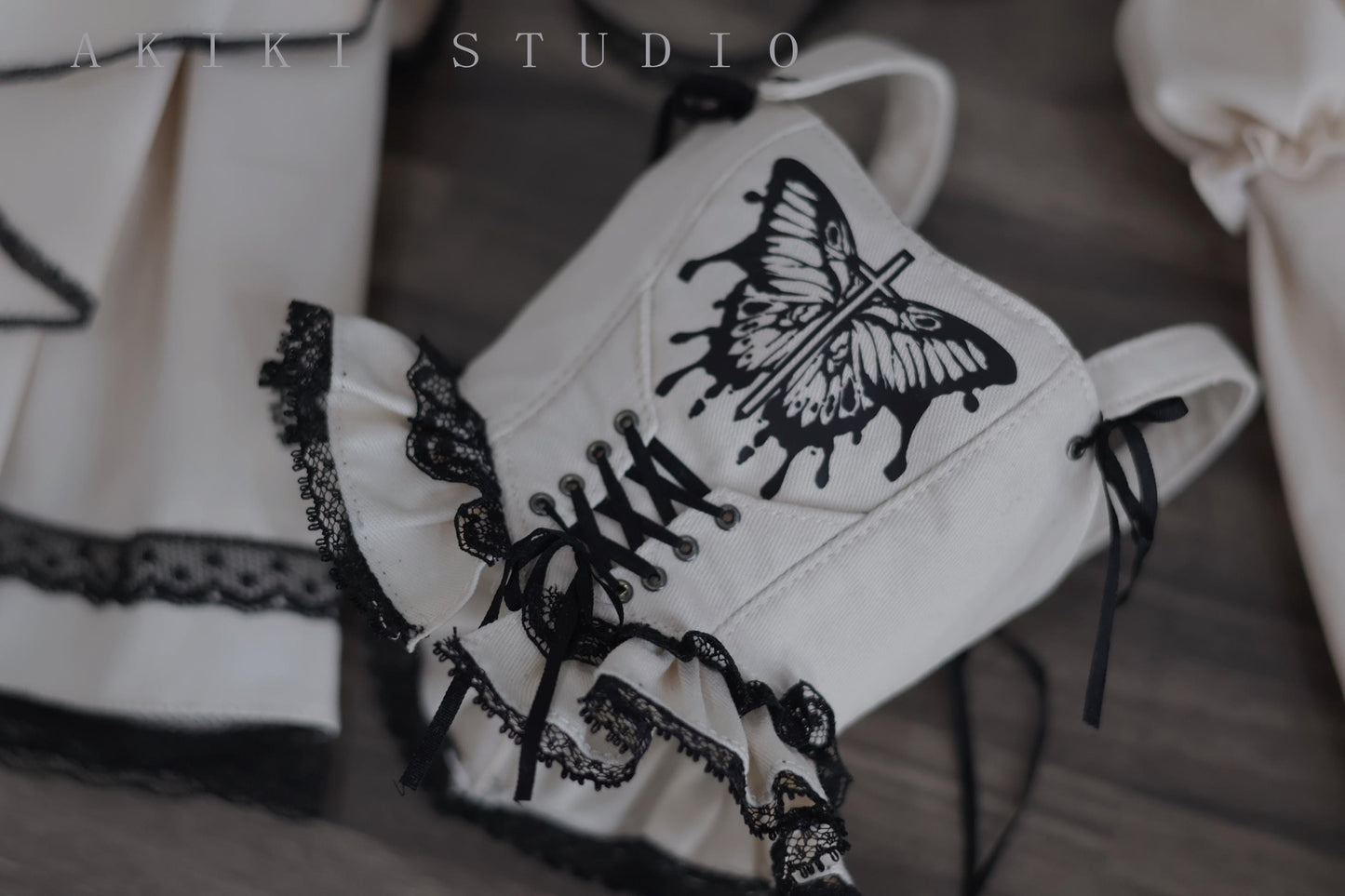 阿吉 BJD 1/3 SDGR DOLL Patterns Corset and hat and half skirt - Black Butterfly