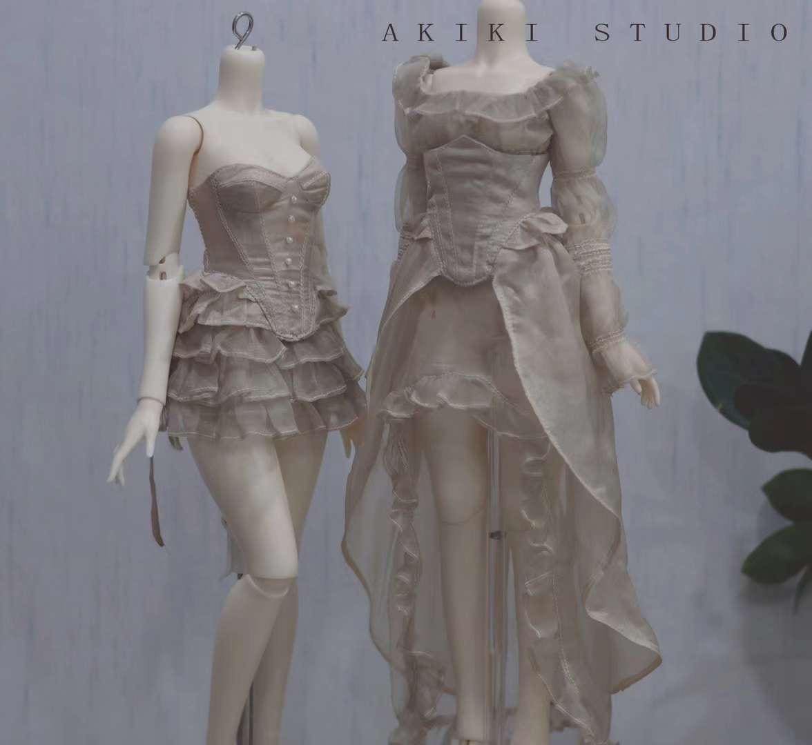 阿吉 BJD 1/3 SDGR DOLL Patterns Corset and Dress 4 pieces.