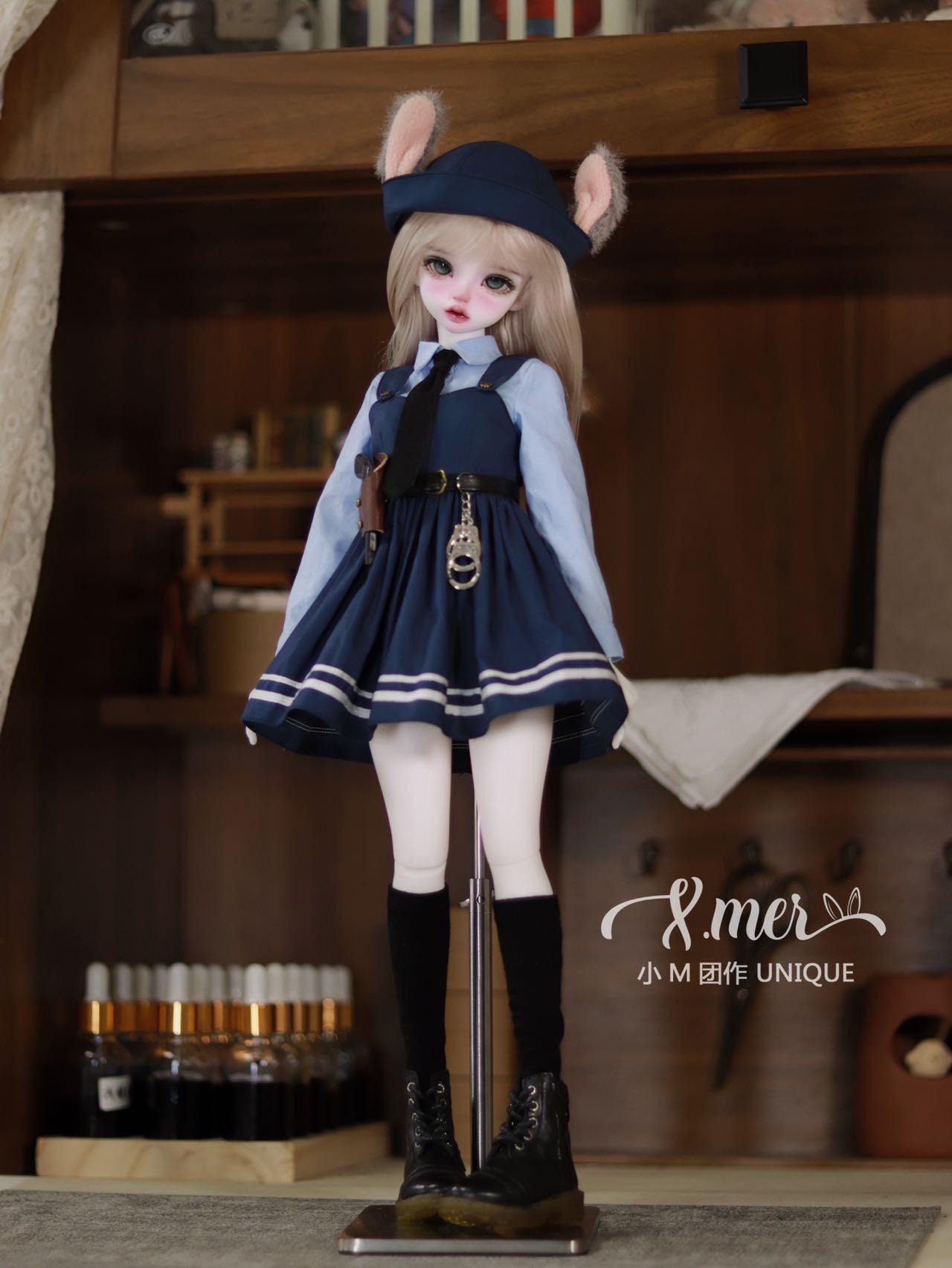 小Mer BJD 1/4 BJD DOLL Patterns Bunny Dress with Hat set： 7 Items: Hat, Tie, Shirt, Vest Dress, Belt, Gun Holster, Socks-no seam allowance