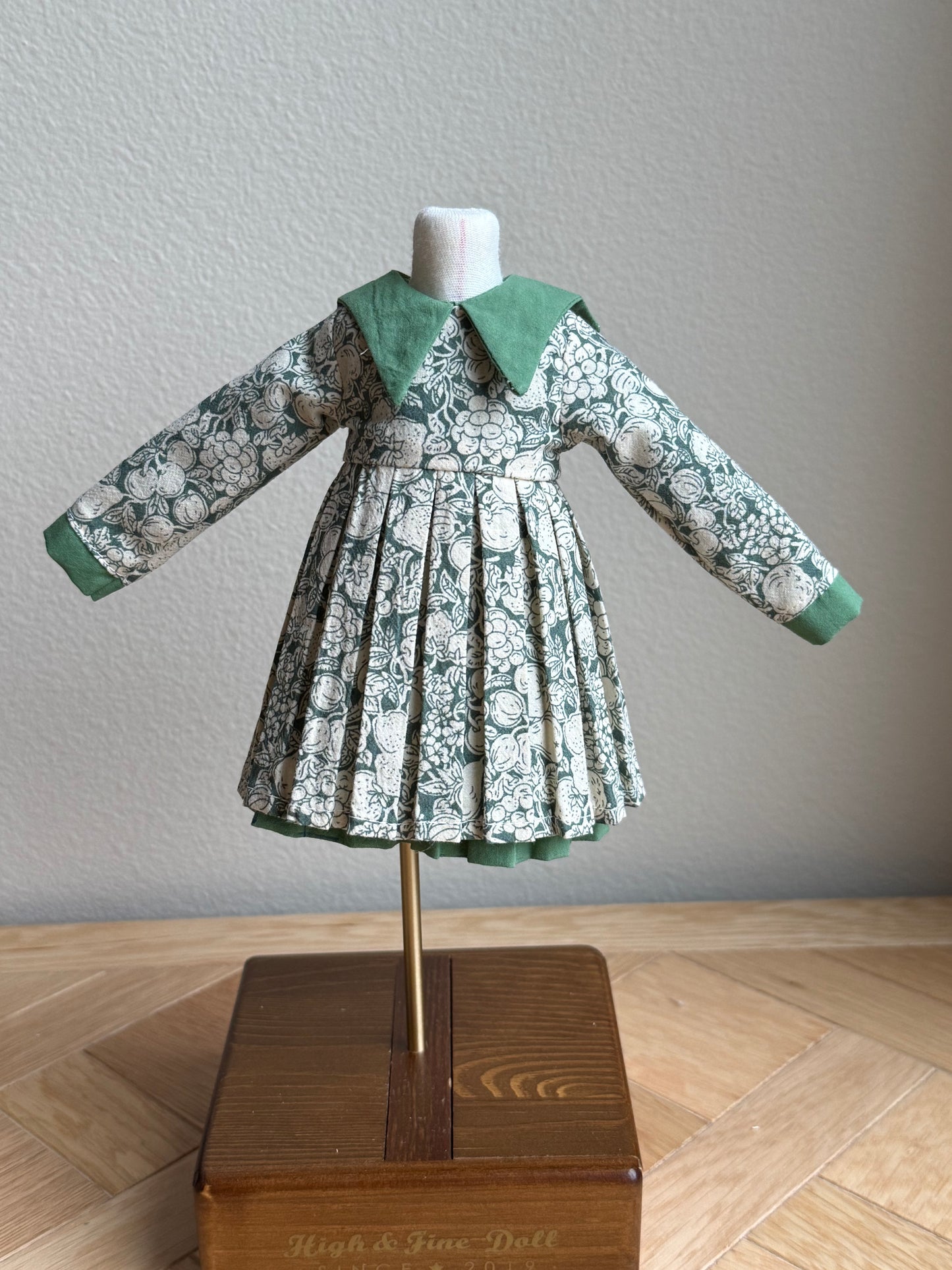 YoSD BJD Dress | Long Sleeve Double-Layer Pleated Dress | Fully Lined Doll Outfit | 1/6 Scale BJD Clothing